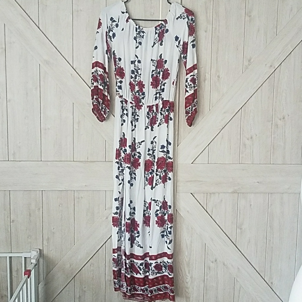 Maxi off shoulder dress